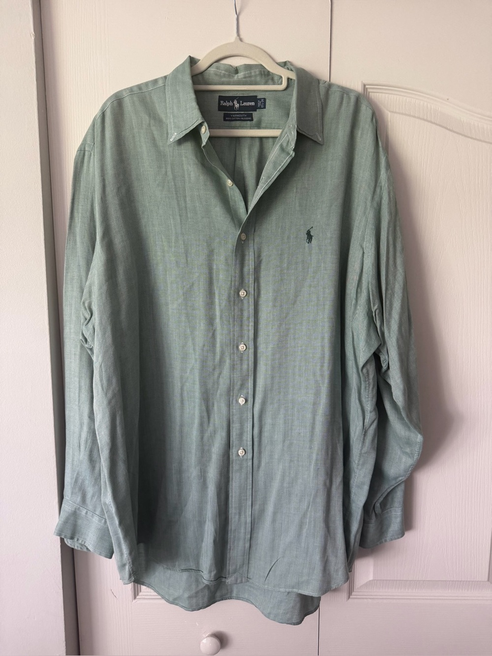 Ralph Lauren Men's Pale Green Long-Sleeve Button-Down Shirt